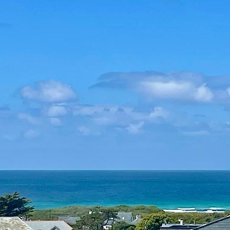 Sea View Apartment, First Floor 圣梅尔林 外观 照片