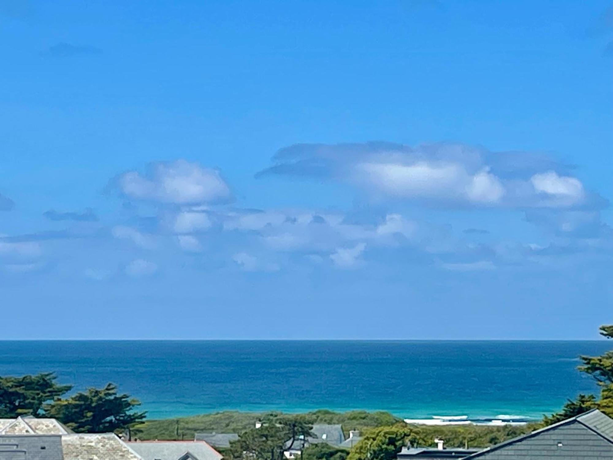 Sea View Apartment, First Floor 圣梅尔林 外观 照片